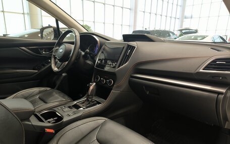 Subaru XV II, 2018 год, 2 580 000 рублей, 13 фотография