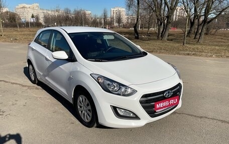 Hyundai i30 II рестайлинг, 2015 год, 900 000 рублей, 1 фотография