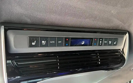 Toyota Sienna, 2022 год, 3 910 000 рублей, 8 фотография