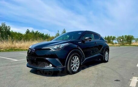 Toyota C-HR I рестайлинг, 2017 год, 2 200 000 рублей, 6 фотография