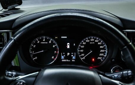 Mitsubishi Outlander III рестайлинг 3, 2021 год, 2 449 000 рублей, 15 фотография