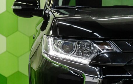 Mitsubishi Outlander III рестайлинг 3, 2021 год, 2 449 000 рублей, 10 фотография