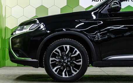 Mitsubishi Outlander III рестайлинг 3, 2021 год, 2 449 000 рублей, 9 фотография