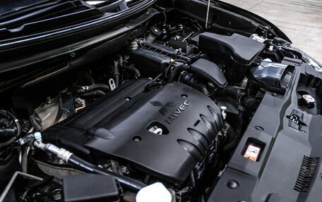 Mitsubishi Outlander III рестайлинг 3, 2021 год, 2 449 000 рублей, 18 фотография