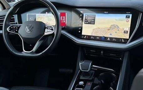 Volkswagen Touareg III, 2021 год, 5 950 000 рублей, 7 фотография