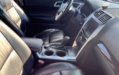Ford Explorer VI, 2012 год, 1 999 000 рублей, 18 фотография