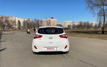 Hyundai i30 II рестайлинг, 2015 год, 900 000 рублей, 4 фотография