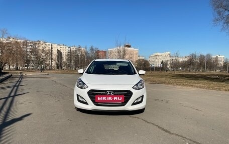 Hyundai i30 II рестайлинг, 2015 год, 900 000 рублей, 8 фотография