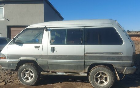 Toyota Town Ace III, 1991 год, 130 000 рублей, 2 фотография