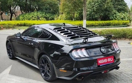Ford Mustang VI рестайлинг, 2021 год, 2 920 000 рублей, 6 фотография