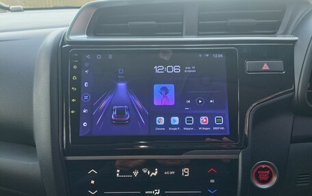 Honda Fit III, 2018 год, 1 600 000 рублей, 11 фотография