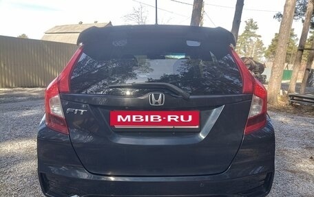 Honda Fit III, 2018 год, 1 600 000 рублей, 6 фотография