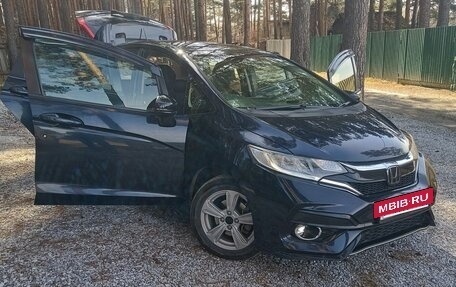 Honda Fit III, 2018 год, 1 600 000 рублей, 2 фотография