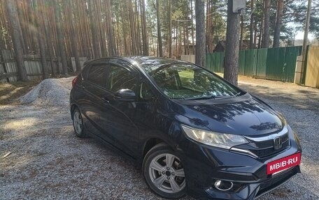 Honda Fit III, 2018 год, 1 600 000 рублей, 10 фотография