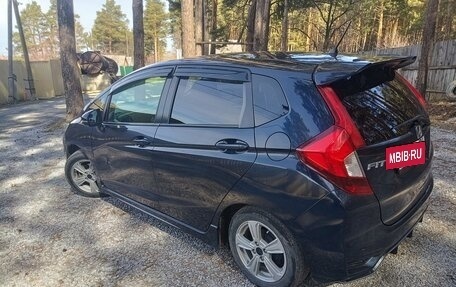 Honda Fit III, 2018 год, 1 600 000 рублей, 8 фотография