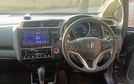 Honda Fit III, 2018 год, 1 600 000 рублей, 23 фотография