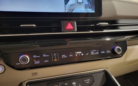 KIA Carnival, 2023 год, 11 490 000 рублей, 22 фотография