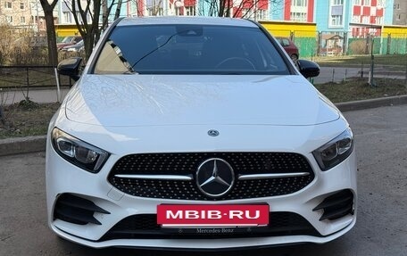 Mercedes-Benz A-Класс, 2018 год, 2 500 000 рублей, 15 фотография