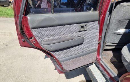 Toyota Hilux Surf III рестайлинг, 1992 год, 380 000 рублей, 22 фотография