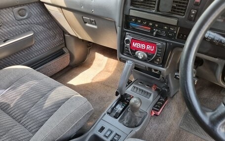 Toyota Hilux Surf III рестайлинг, 1992 год, 380 000 рублей, 18 фотография