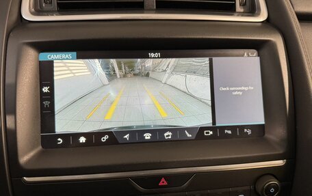 Jaguar E-Pace, 2018 год, 2 999 800 рублей, 10 фотография