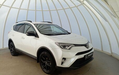 Toyota RAV4, 2019 год, 2 600 000 рублей, 3 фотография