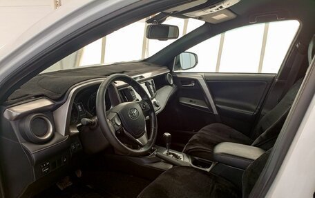 Toyota RAV4, 2019 год, 2 600 000 рублей, 20 фотография