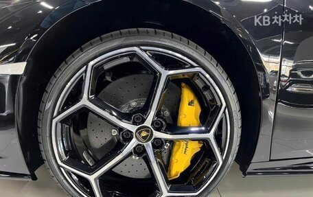 Lamborghini Huracán, 2022 год, 26 708 000 рублей, 6 фотография