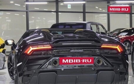 Lamborghini Huracán, 2022 год, 26 708 000 рублей, 4 фотография