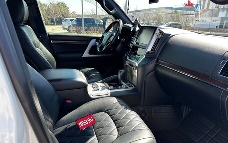 Toyota Land Cruiser 200, 2016 год, 7 300 000 рублей, 9 фотография