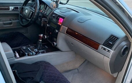 Volkswagen Touareg III, 2006 год, 800 000 рублей, 7 фотография