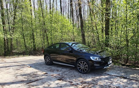 Volvo S60 Cross Country, 2017 год, 2 400 000 рублей, 5 фотография