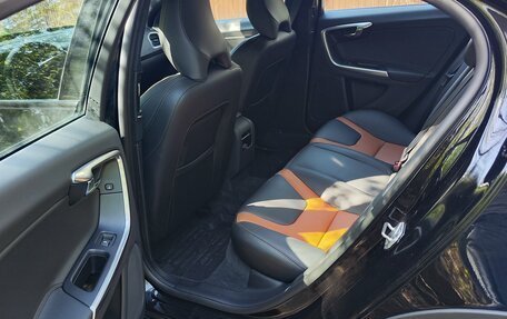 Volvo S60 Cross Country, 2017 год, 2 400 000 рублей, 8 фотография