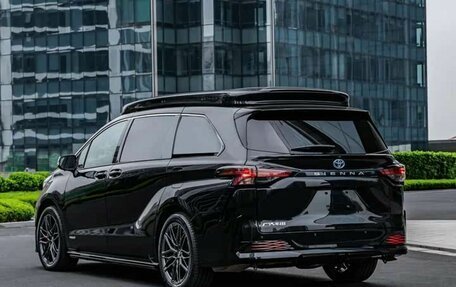 Toyota Sienna, 2025 год, 8 490 000 рублей, 3 фотография