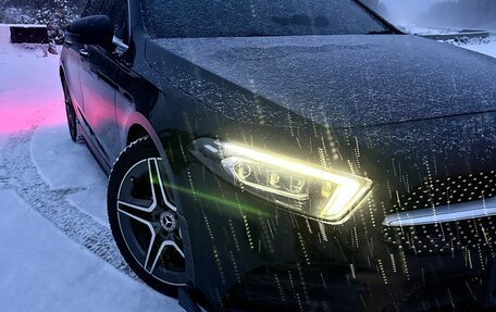 Mercedes-Benz A-Класс, 2018 год, 2 400 000 рублей, 9 фотография