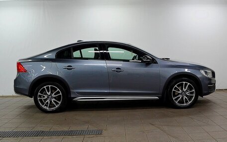 Volvo S60 Cross Country, 2017 год, 2 740 000 рублей, 4 фотография