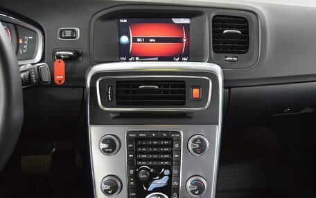 Volvo S60 Cross Country, 2017 год, 2 740 000 рублей, 23 фотография