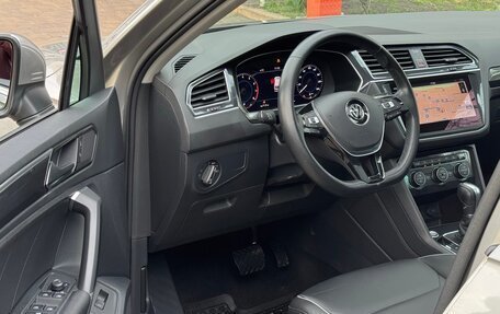 Volkswagen Tiguan II, 2017 год, 3 150 000 рублей, 14 фотография