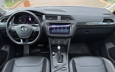 Volkswagen Tiguan II, 2017 год, 3 150 000 рублей, 19 фотография