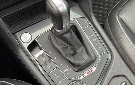 Volkswagen Tiguan II, 2017 год, 3 150 000 рублей, 23 фотография