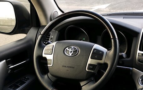 Toyota Land Cruiser 200, 2012 год, 2 999 000 рублей, 15 фотография
