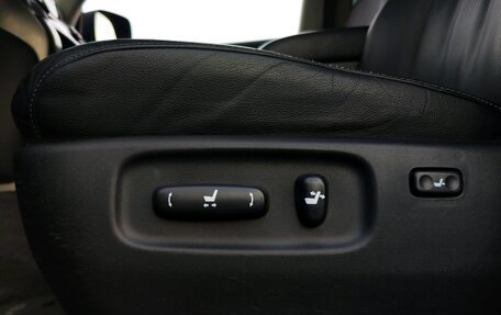 Toyota Land Cruiser 200, 2012 год, 2 999 000 рублей, 27 фотография
