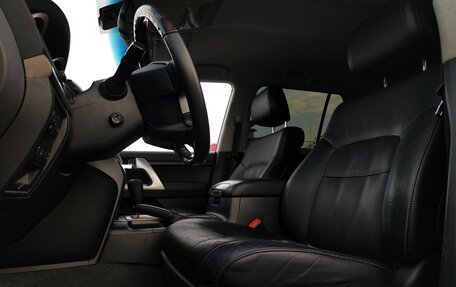 Toyota Land Cruiser 200, 2012 год, 2 999 000 рублей, 28 фотография
