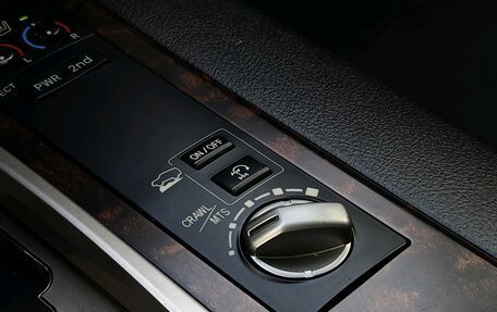 Toyota Land Cruiser 200, 2012 год, 2 999 000 рублей, 40 фотография