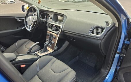 Volvo V40 Cross Country I, 2014 год, 2 300 000 рублей, 3 фотография