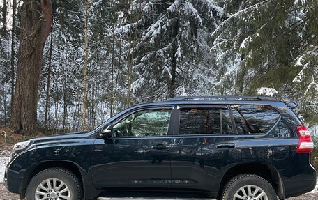 Toyota Land Cruiser Prado 150 рестайлинг 2, 2015 год, 3 499 000 рублей, 3 фотография