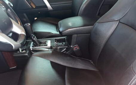 Toyota Land Cruiser Prado 150 рестайлинг 2, 2015 год, 3 499 000 рублей, 7 фотография