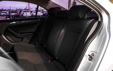 Volkswagen Jetta VI, 2013 год, 1 099 000 рублей, 14 фотография