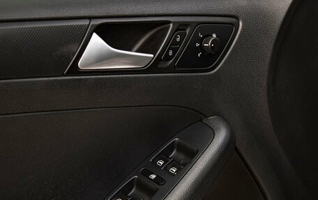 Volkswagen Jetta VI, 2013 год, 1 099 000 рублей, 21 фотография