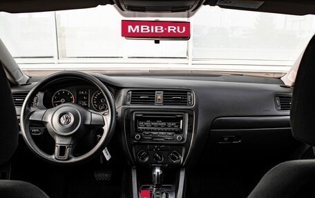 Volkswagen Jetta VI, 2013 год, 1 099 000 рублей, 15 фотография